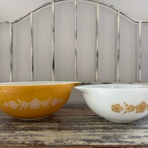 Vintage PYREX 443 and 444 Butterfly Gold Floral Mixing Bowls